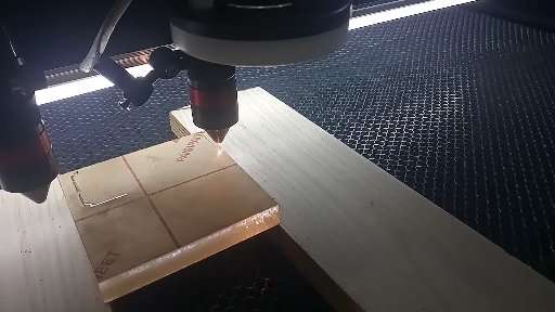 Voiern laser cutting acrylic 